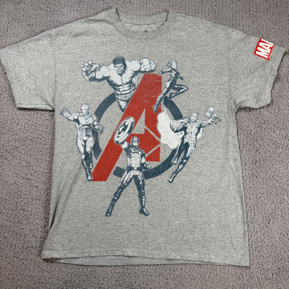 Disney‎ Marvel Avengers T Shirt Mens L Gray Short Sleeve Crew Neck Hulk Iron Man
